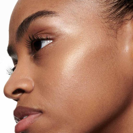 Blush L�quido Lightining Strobe Dewy